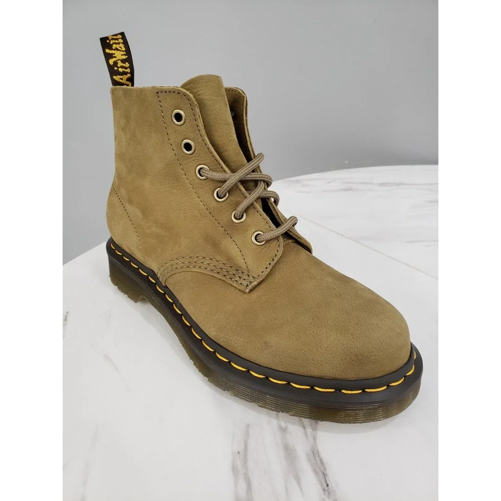 NEW NO BOX Doc Dr. Martens boots womens size 7 green‎ 101 Tumbled Nubuck Leather
